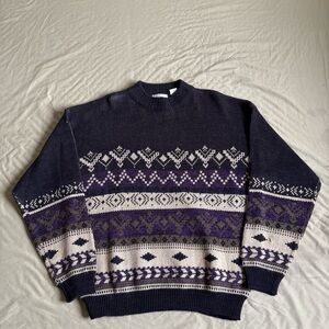 Vintage 90’s The Men's Store Navy and Cream Crewneck Sweater